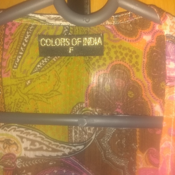 Woman's top - Picture 3 of 3